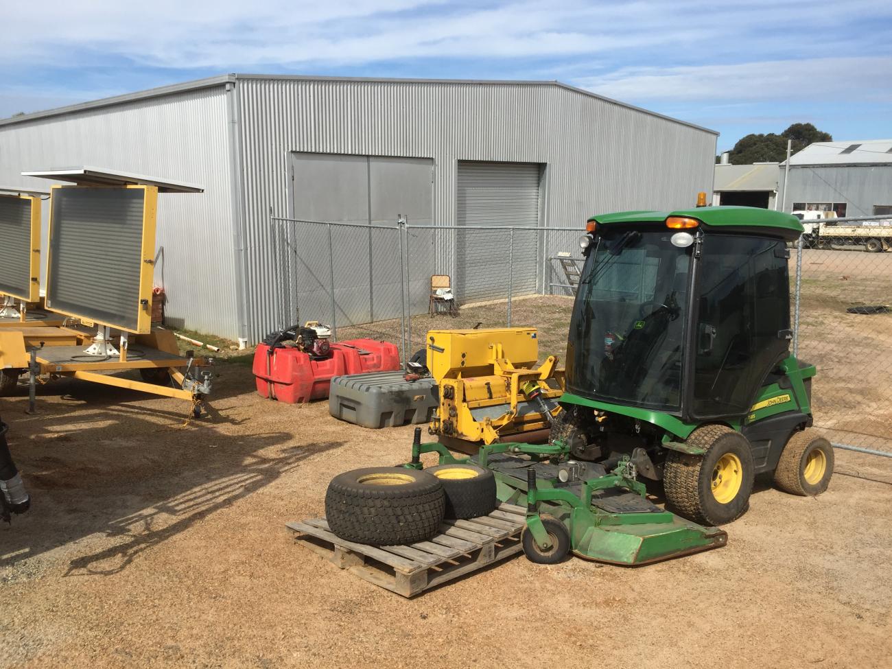 Ararat Rural City Council auctions off surplus stock for a steal Ararat